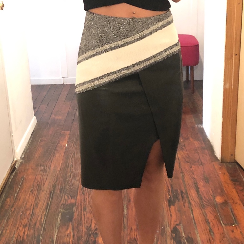 Lamb Leather pencil skirt